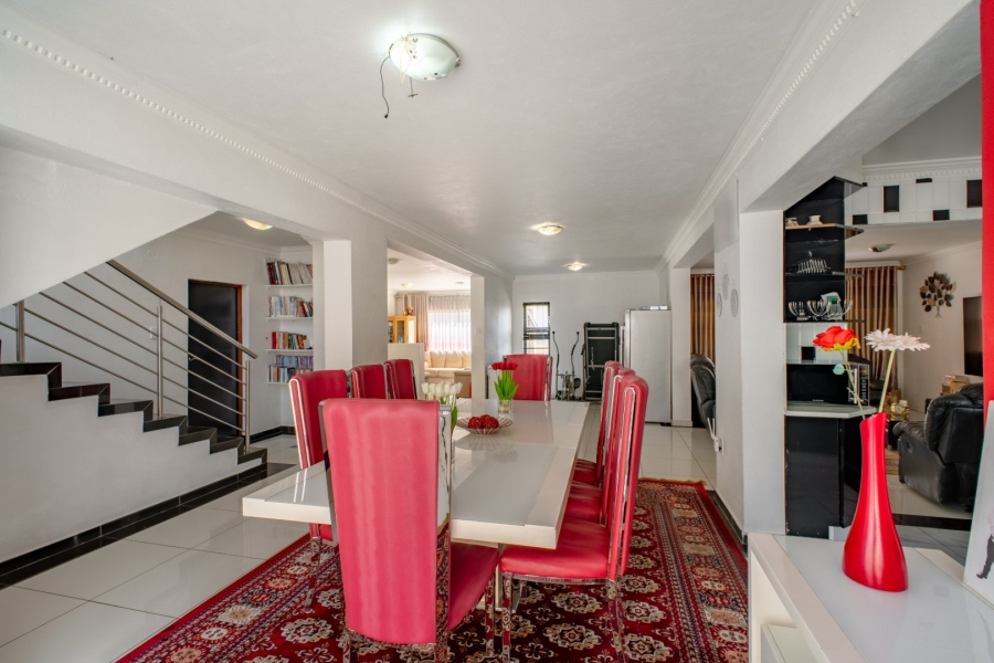4 Bedroom Property for Sale in Copperleaf Estate Gauteng