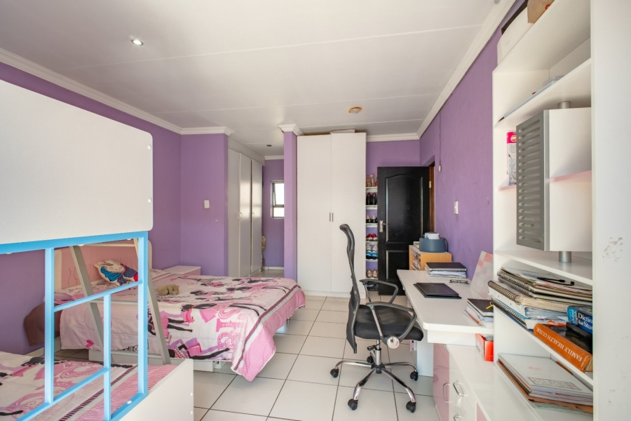 4 Bedroom Property for Sale in Copperleaf Estate Gauteng