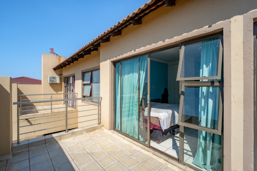 4 Bedroom Property for Sale in Copperleaf Estate Gauteng