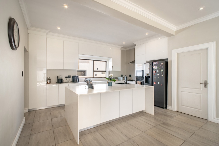 4 Bedroom Property for Sale in Blue Valley Golf Estate Gauteng