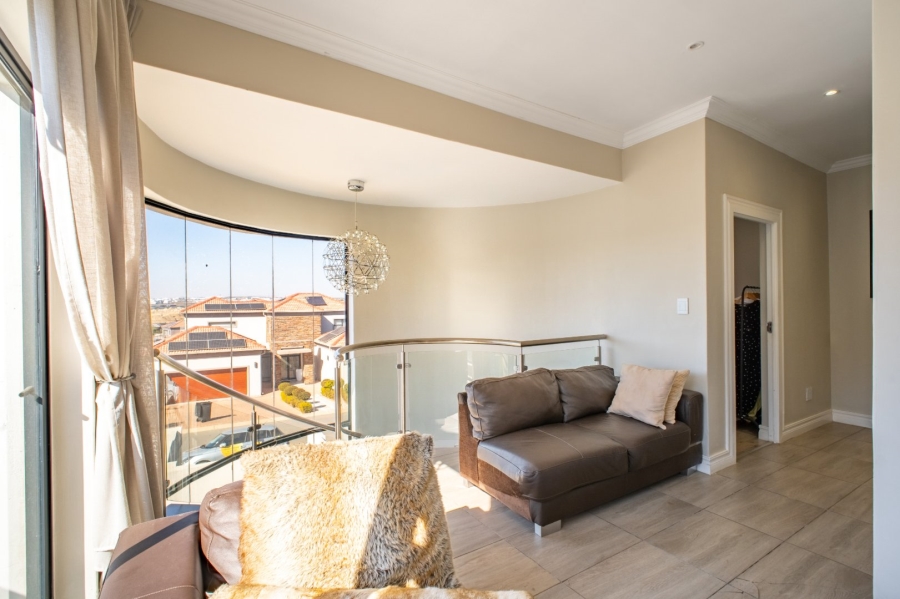 4 Bedroom Property for Sale in Blue Valley Golf Estate Gauteng