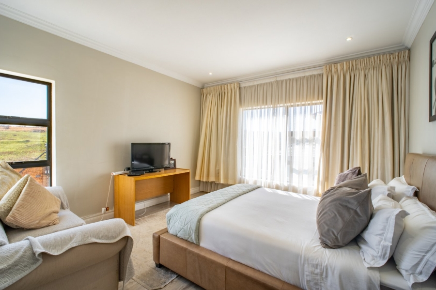 4 Bedroom Property for Sale in Blue Valley Golf Estate Gauteng