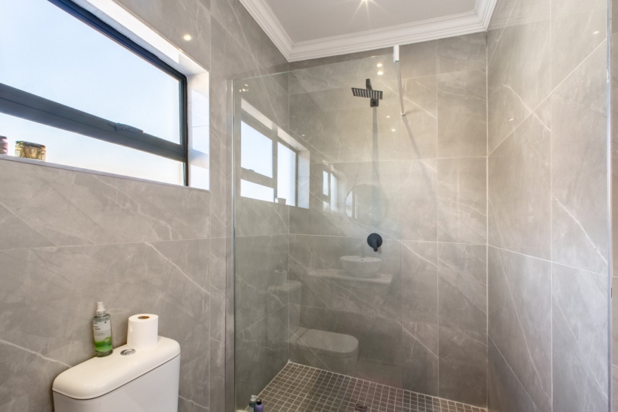 4 Bedroom Property for Sale in Blue Valley Golf Estate Gauteng