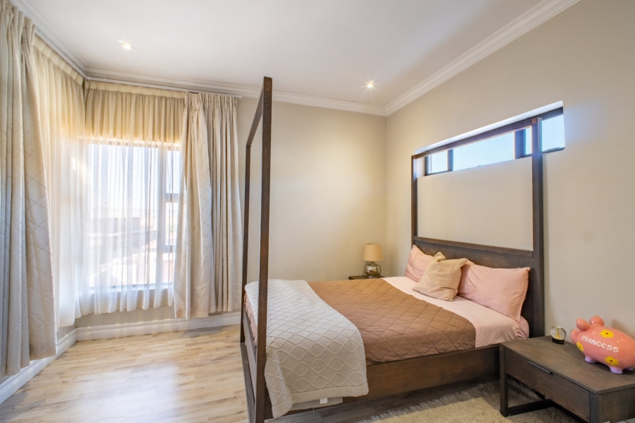 4 Bedroom Property for Sale in Blue Valley Golf Estate Gauteng