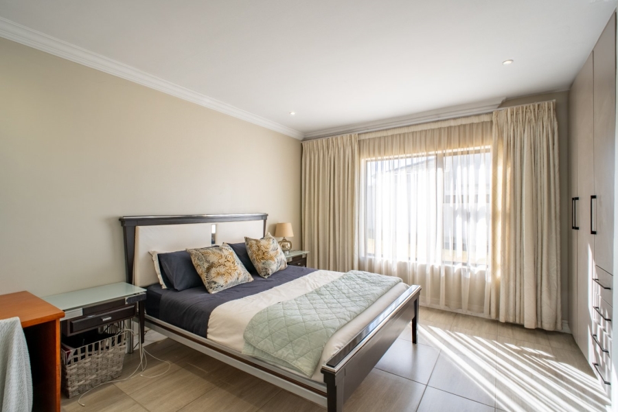 4 Bedroom Property for Sale in Blue Valley Golf Estate Gauteng
