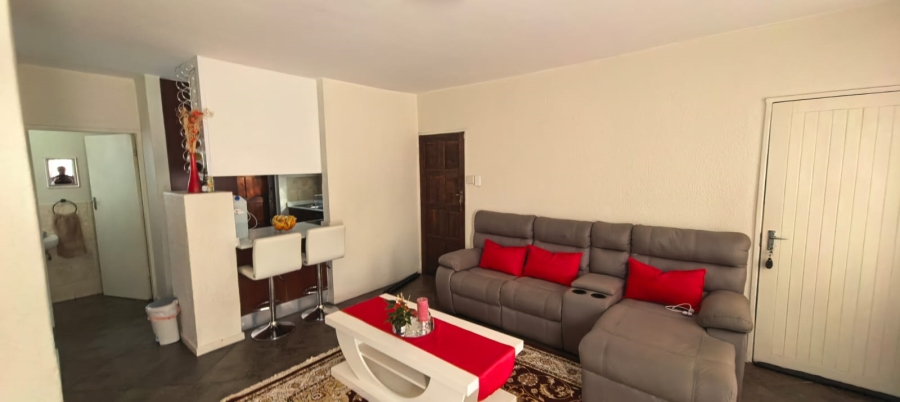 2 Bedroom Property for Sale in Halfway Gardens Gauteng