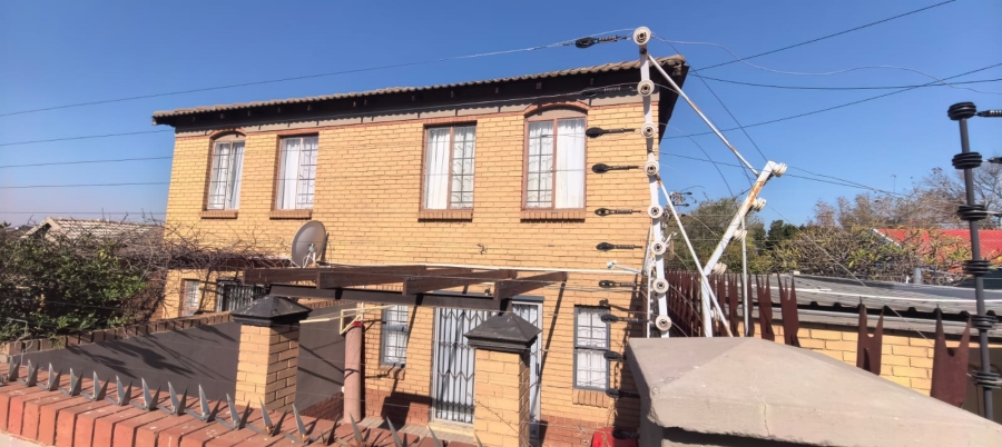 2 Bedroom Property for Sale in Halfway Gardens Gauteng