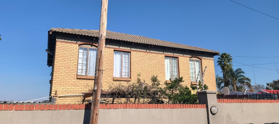 2 Bedroom Property for Sale in Halfway Gardens Gauteng