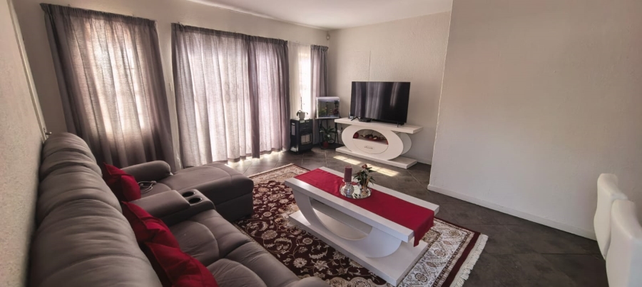 2 Bedroom Property for Sale in Halfway Gardens Gauteng