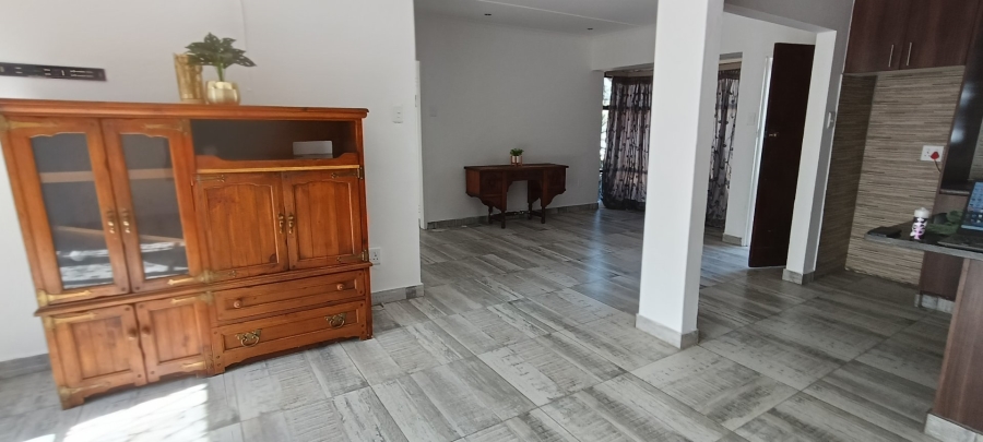 3 Bedroom Property for Sale in Bonaero Park Gauteng