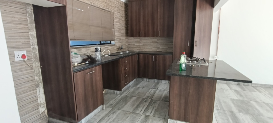 3 Bedroom Property for Sale in Bonaero Park Gauteng