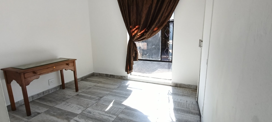 3 Bedroom Property for Sale in Bonaero Park Gauteng