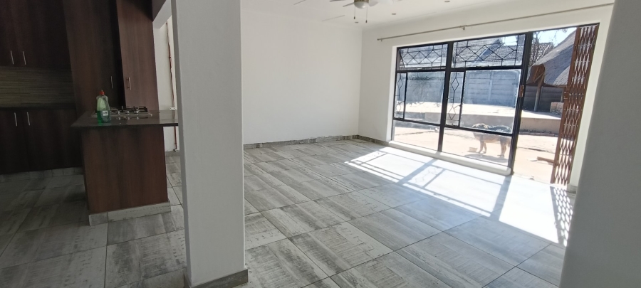 3 Bedroom Property for Sale in Bonaero Park Gauteng