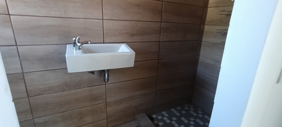 3 Bedroom Property for Sale in Bonaero Park Gauteng