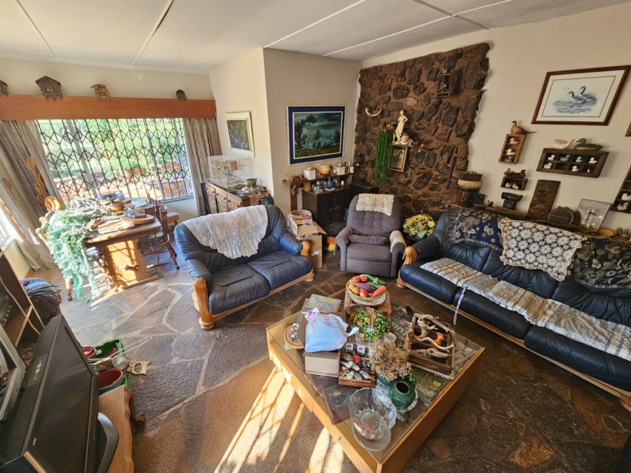Commercial Property for Sale in Magaliesmoot AH Gauteng