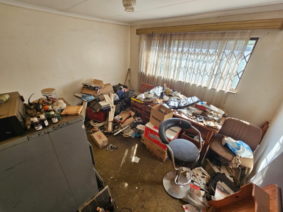 Commercial Property for Sale in Magaliesmoot AH Gauteng