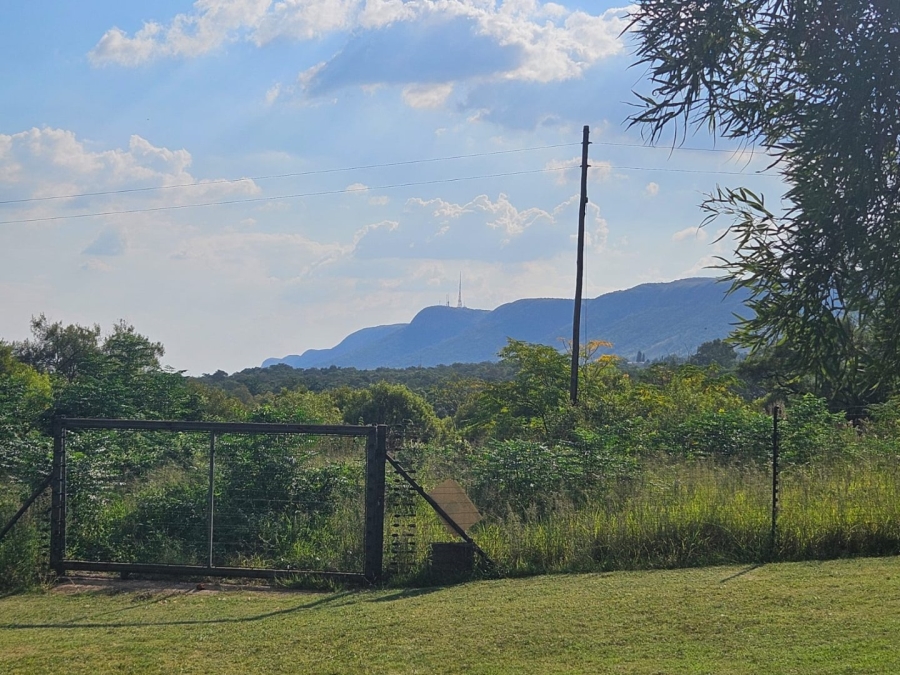 Commercial Property for Sale in Magaliesmoot AH Gauteng