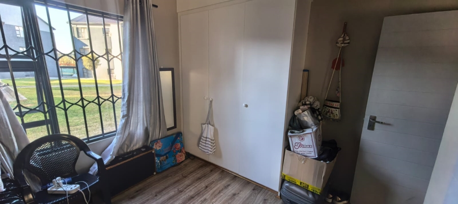 2 Bedroom Property for Sale in Glen Austin Gauteng