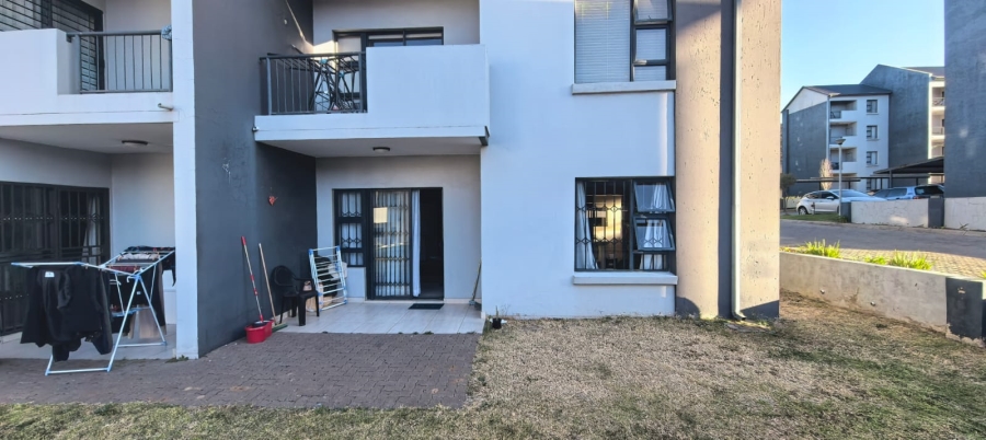 2 Bedroom Property for Sale in Glen Austin Gauteng