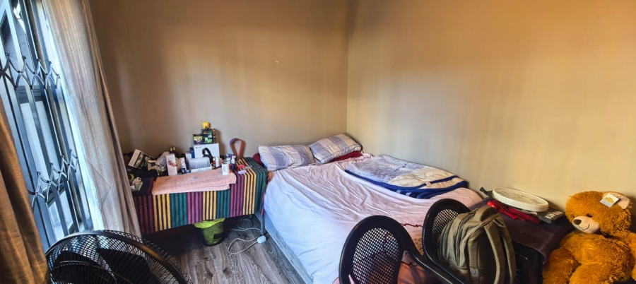 2 Bedroom Property for Sale in Glen Austin Gauteng