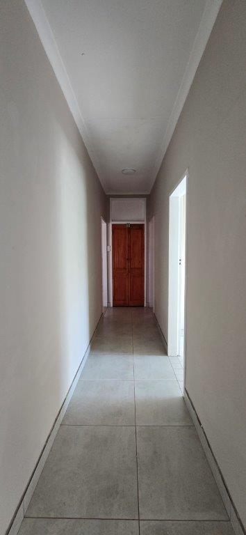5 Bedroom Property for Sale in Proclamation Hill Gauteng