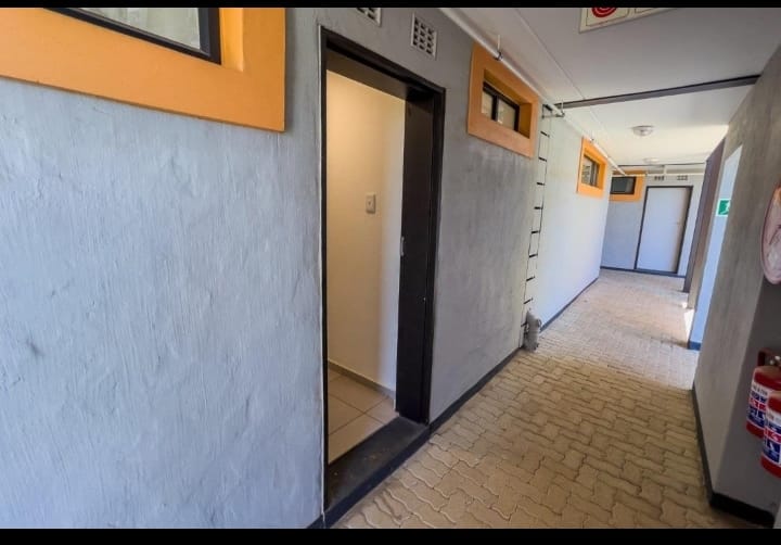 2 Bedroom Property for Sale in Protea Glen Gauteng