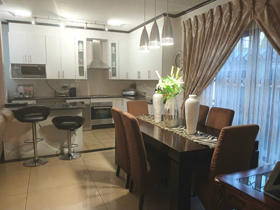 3 Bedroom Property for Sale in Halfway Gardens Gauteng