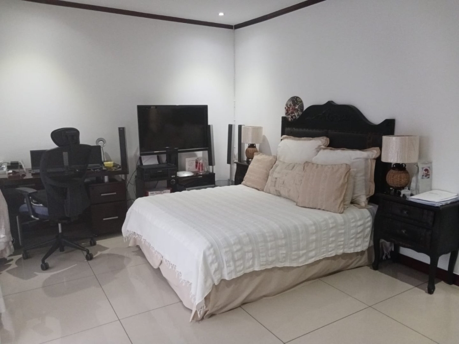 3 Bedroom Property for Sale in Halfway Gardens Gauteng