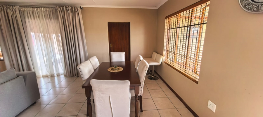 4 Bedroom Property for Sale in Noordwyk Gauteng