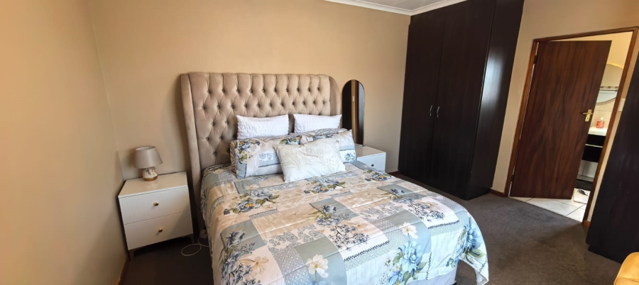 4 Bedroom Property for Sale in Noordwyk Gauteng