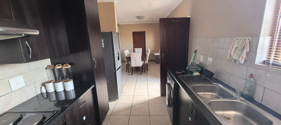 4 Bedroom Property for Sale in Noordwyk Gauteng