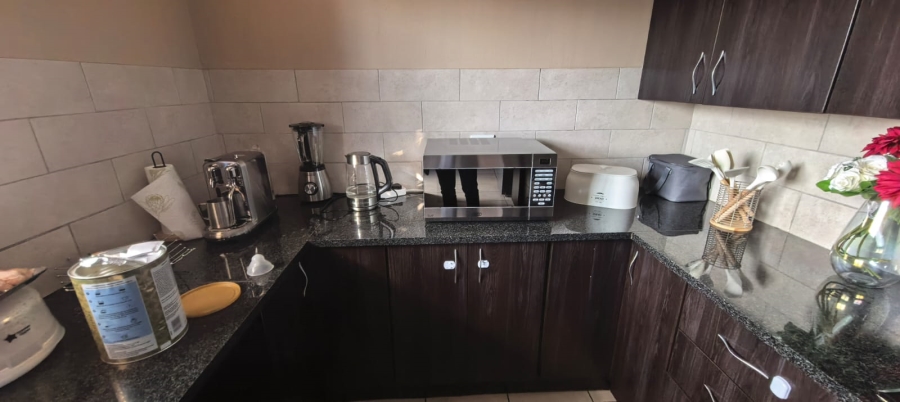 4 Bedroom Property for Sale in Noordwyk Gauteng