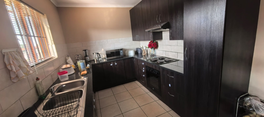 4 Bedroom Property for Sale in Noordwyk Gauteng
