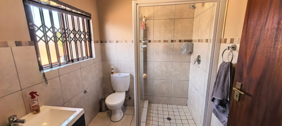 4 Bedroom Property for Sale in Noordwyk Gauteng