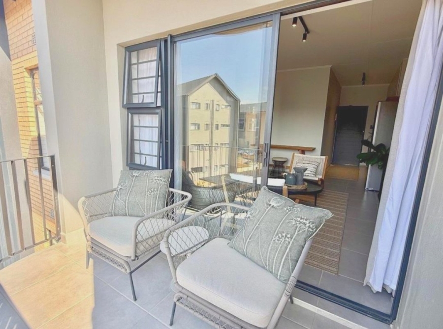 To Let 1 Bedroom Property for Rent in Castle Gate Gauteng