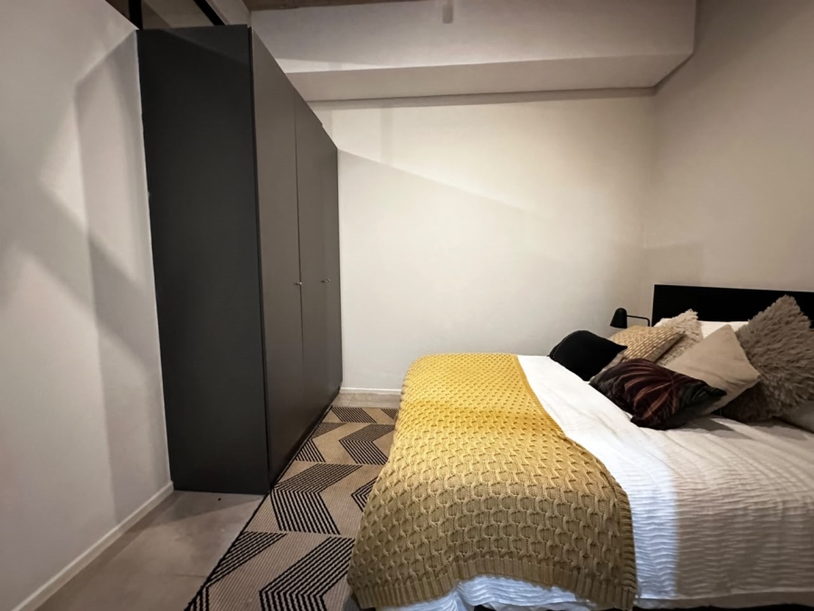 1 Bedroom Property for Sale in Sandton Central Gauteng