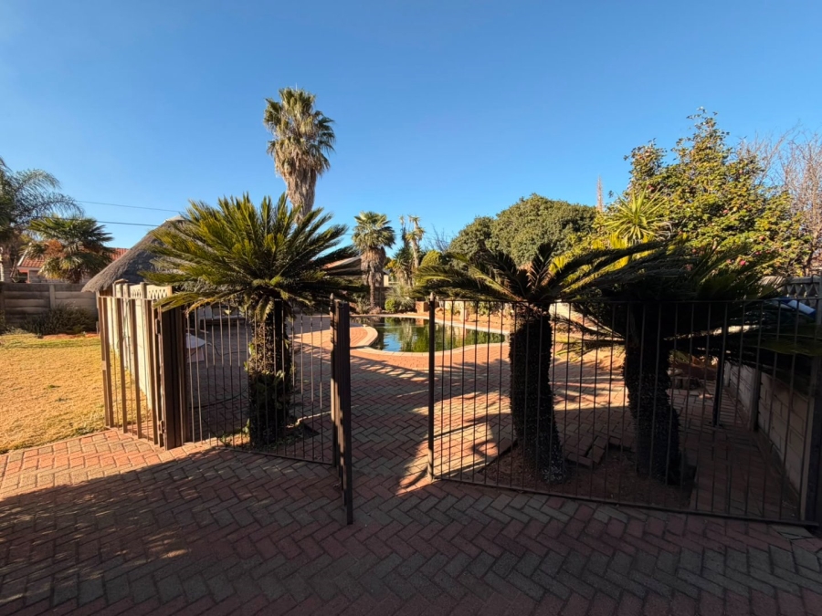 3 Bedroom Property for Sale in Ferryvale Gauteng