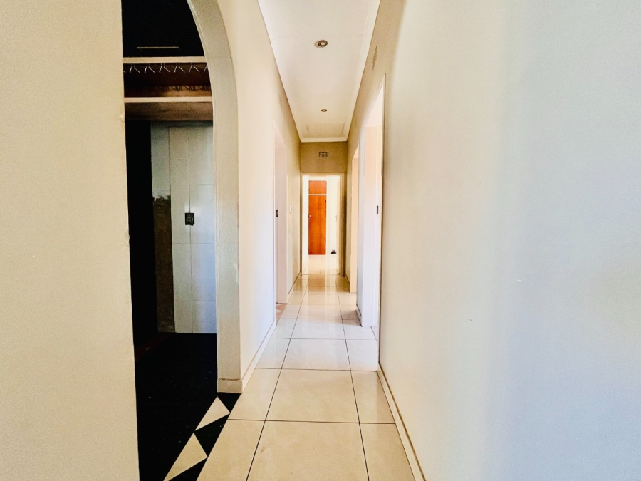 To Let 4 Bedroom Property for Rent in Mayberry Park Gauteng