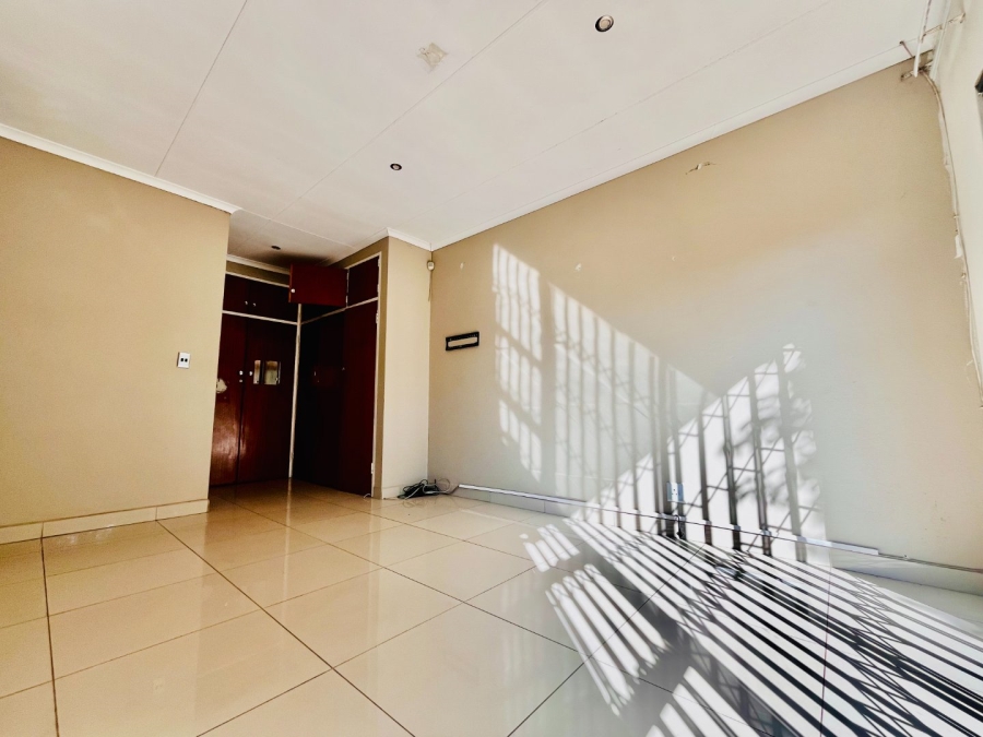 To Let 4 Bedroom Property for Rent in Mayberry Park Gauteng