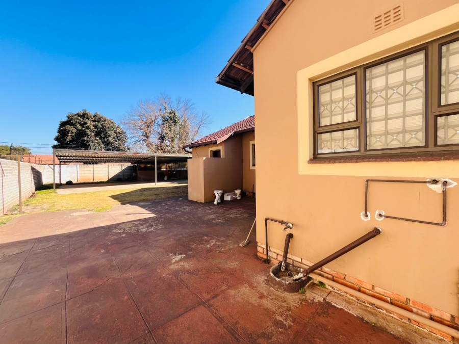 To Let 4 Bedroom Property for Rent in Mayberry Park Gauteng