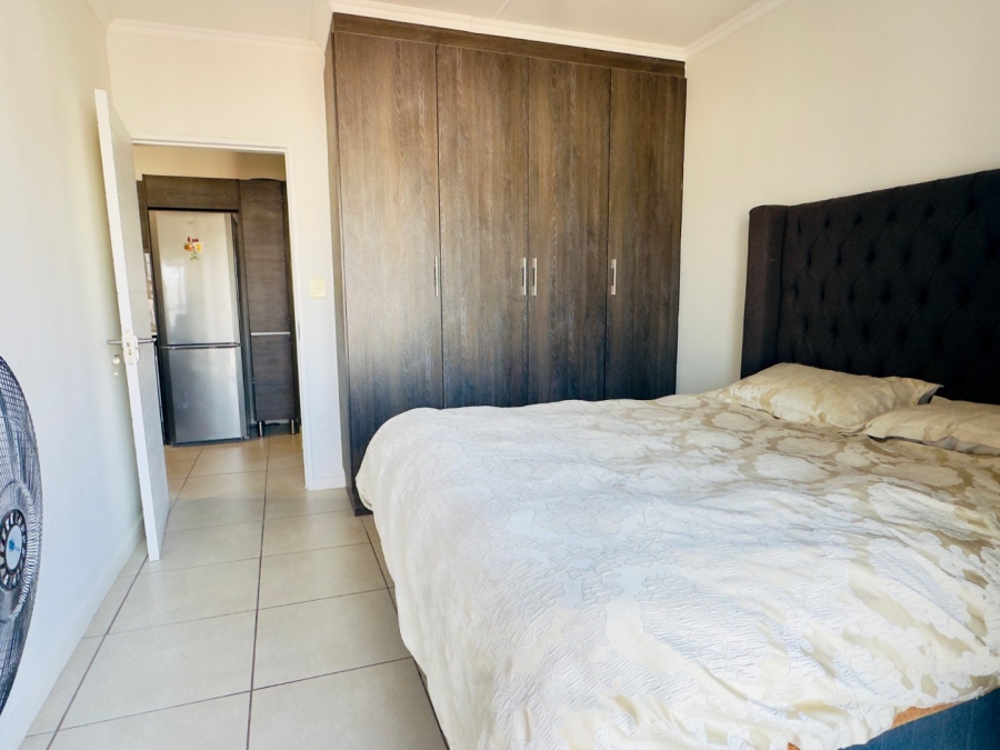 1 Bedroom Property for Sale in Olivedale Gauteng