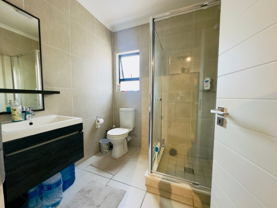 1 Bedroom Property for Sale in Olivedale Gauteng