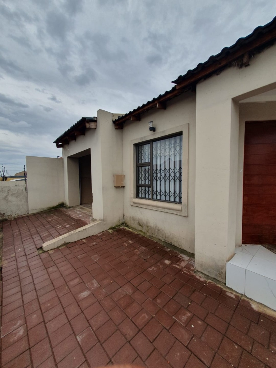 3 Bedroom Property for Sale in Leondale Gauteng
