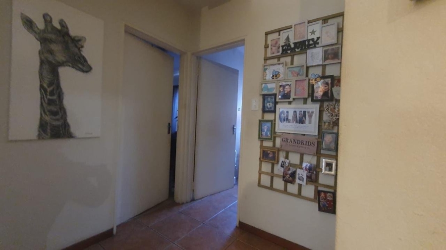 2 Bedroom Property for Sale in Clubview Gauteng