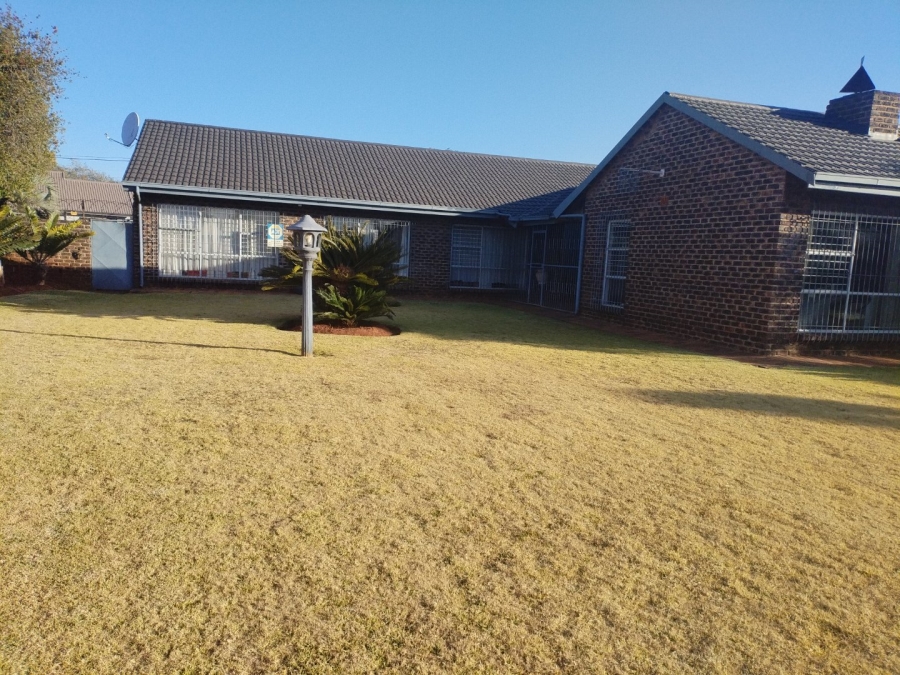4 Bedroom Property for Sale in Edelweiss Gauteng