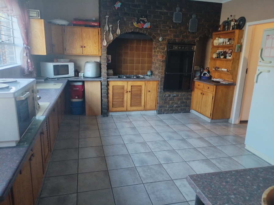 4 Bedroom Property for Sale in Edelweiss Gauteng