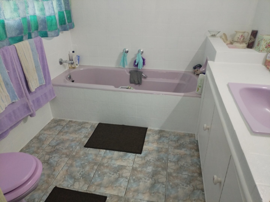 4 Bedroom Property for Sale in Edelweiss Gauteng
