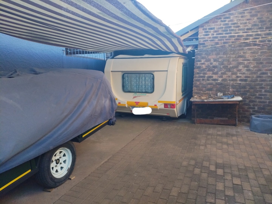4 Bedroom Property for Sale in Edelweiss Gauteng
