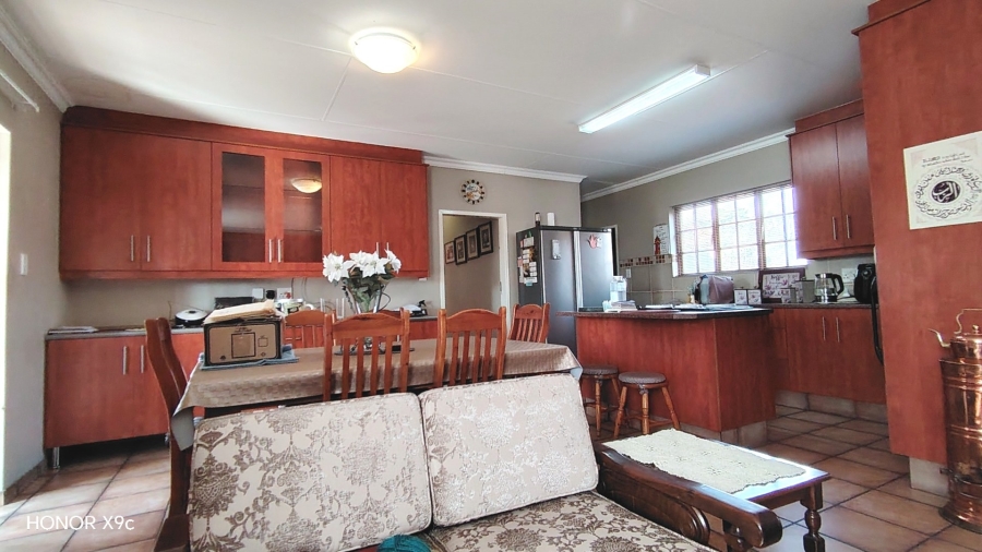 Commercial Property for Sale in Glen Donald A H Gauteng