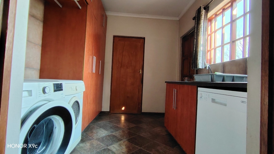 Commercial Property for Sale in Glen Donald A H Gauteng